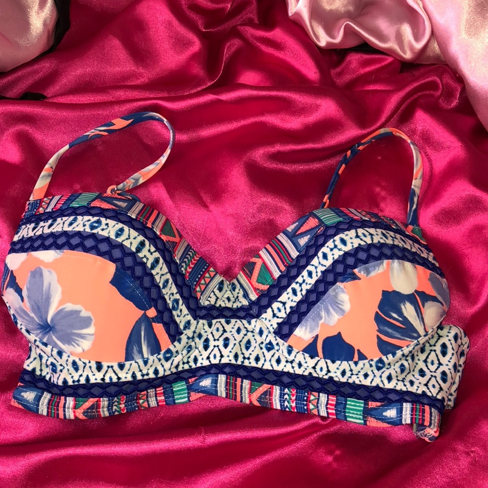 OP printed bikini top